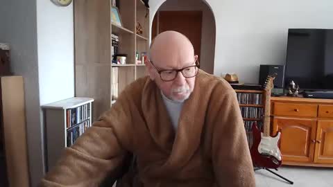 Snapshot of 7thsojourn chatting on 02.10.25  Papi  online show from 02.10.25