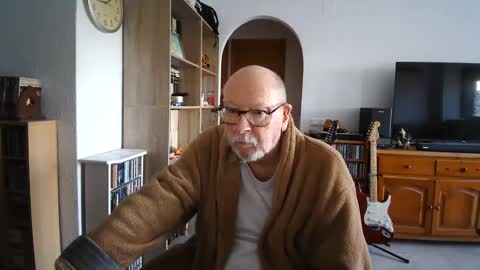 Snapshot of 7thsojourn chatting on 02.16.25  Papi  online show from 02.16.25