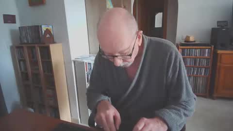 Snapshot of 7thsojourn chatting on 10.11.25  Papi  online show from 10.11.25