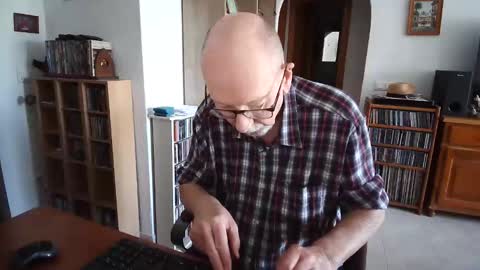  Papi  online show from 03.24.26