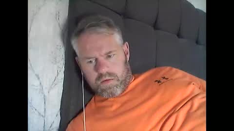 Snapshot of 81jonnyx chatting on 10.18.25 81jonnyx online show from 10.18.25