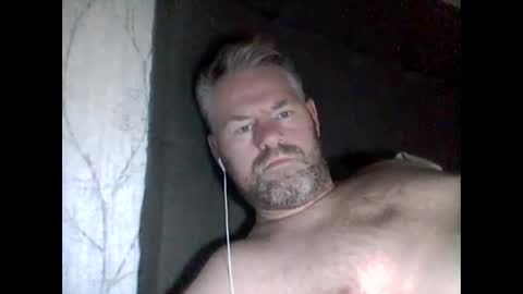 Snapshot of 81jonnyx chatting on 10.19.25 81jonnyx online show from 10.19.25