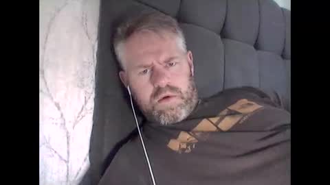 Snapshot of 81jonnyx chatting on 10.28.25 81jonnyx online show from 10.28.25