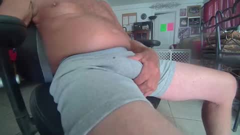 Snapshot of 86406stud chatting on 04.15.26 86406stud online show from 04.15.26