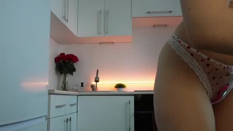 Monicano face online show from 04.17.26