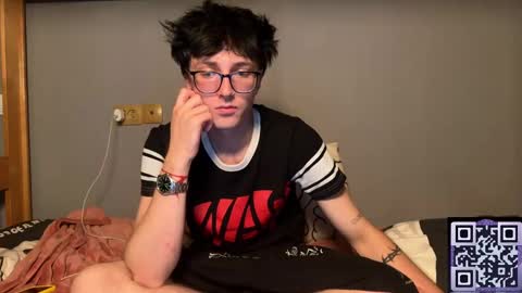 Phillip online show from 10.16.25