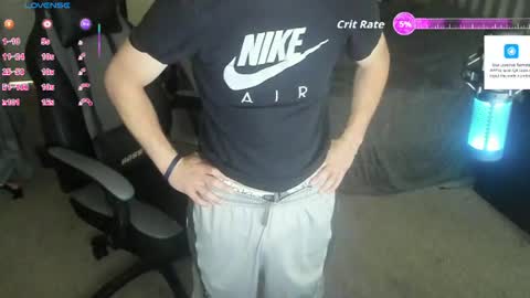 Snapshot of 8inchchaterbater chatting on 06.18.26 will online show from 06.18.26