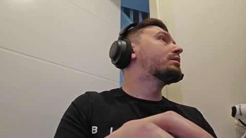 8inchdude93 online show from 05.05.26