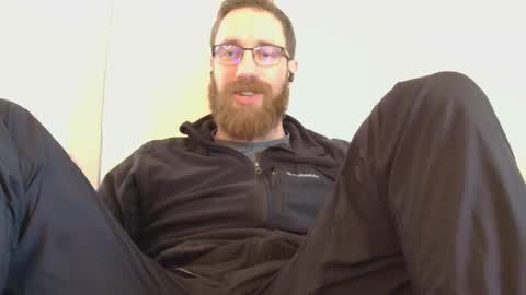 8InchesAndSomeHoles online show from 03.12.26