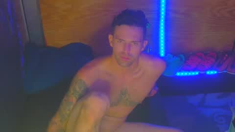 EvelDicknievel1 online show from 09.15.25
