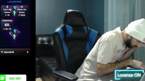 Snapshot of 8james5 chatting on 02.18.25 8james5 online show from 02.18.25