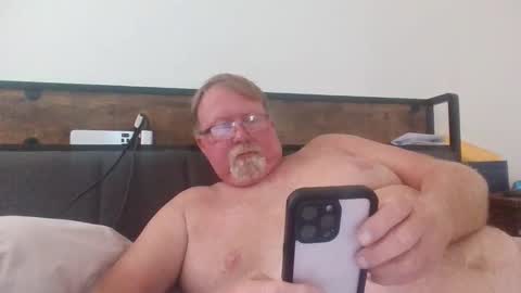 Snapshot of 9gecko696969 chatting on 10.28.25 9gecko696969 online show from 10.28.25