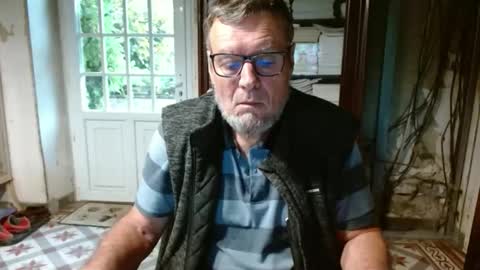 _123_voyeur_ online show from 09.24.25