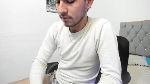 Snapshot of _1dereck chatting on 02.01.26 DERECK online show from 02.01.26