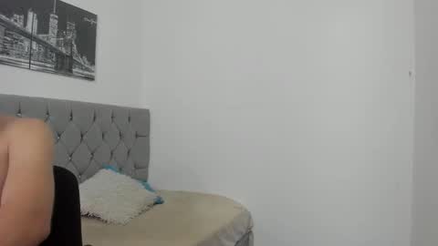 Snapshot of _1dereck chatting on 03.03.26 DERECK online show from 03.03.26