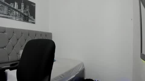 Snapshot of _1dereck chatting on 03.10.26 DERECK online show from 03.10.26