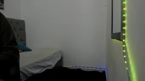 Snapshot of _1dereck chatting on 03.13.26 DERECK online show from 03.13.26