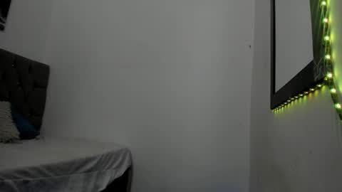 Snapshot of _1dereck chatting on 03.16.26 DERECK online show from 03.16.26