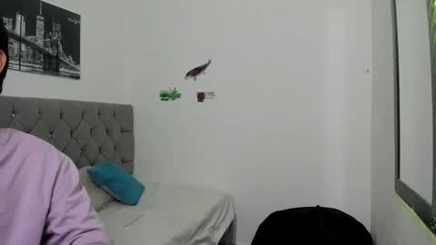 Snapshot of _1dereck chatting on 03.22.26 DERECK online show from 03.22.26