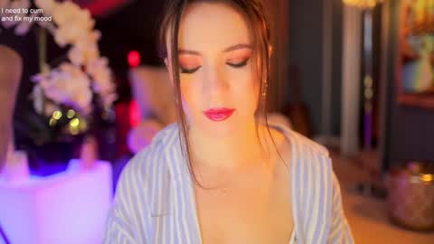 Sophia  online show from 11.05.25