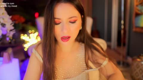 Sophia  online show from 11.19.25