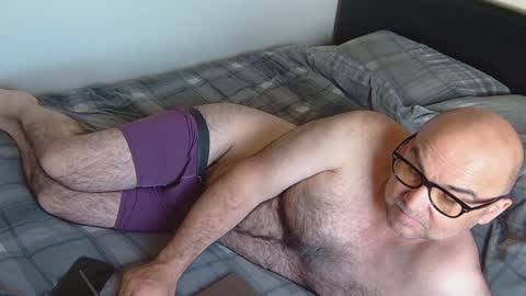 God Zeus online show from 04.25.26