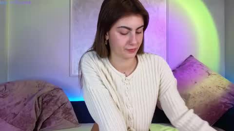 Snapshot of _a_n_n_y_ chatting on 03.04.25 Willow online show from 03.04.25