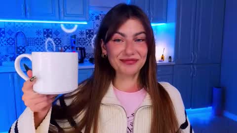 Snapshot of _a_n_n_y_ chatting on 10.01.25 Willow online show from 10.01.25