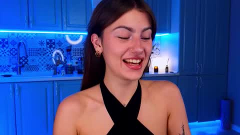 Snapshot of _a_n_n_y_ chatting on 10.03.25 Willow online show from 10.03.25