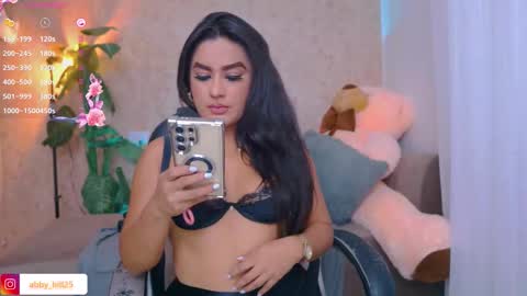 Snapshot of _abby07 chatting on 10.16.25 _abby07 online show from 10.16.25