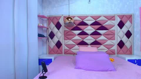  abby rouss online show from 09.12.25