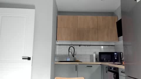 Adam online show from 02.12.25