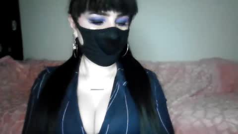 Adela online show from 12.11.24