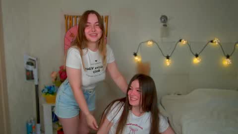 Snapshot of _aein_emy_ chatting on 12.11.24 Emy online show from 12.11.24