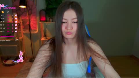 Snapshot of _aein_emy_ chatting on 02.09.25 Emy online show from 02.09.25