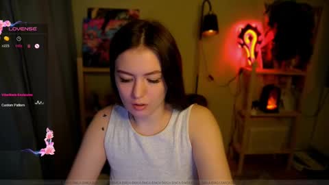 Snapshot of _aein_emy_ chatting on 03.04.25 Emy online show from 03.04.25