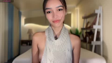 Snapshot of _agatha69_ chatting on 10.23.25 agatha online show from 10.23.25