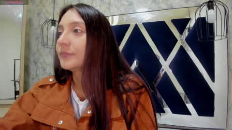 Snapshot of _alaia_collway_ chatting on 01.20.25 Alaia online show from 01.20.25
