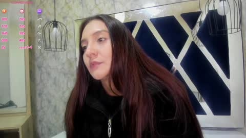 Snapshot of _alaia_collway_ chatting on 01.21.25 Alaia online show from 01.21.25
