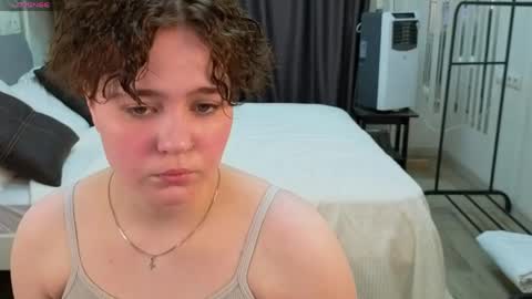 _alexa_hill_ online show from 04.30.26