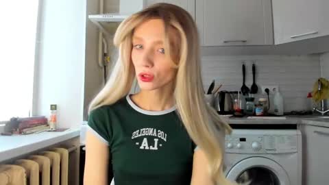 Snapshot of _alice_kitty chatting on 01.16.25 Gaylord online show from 01.16.25