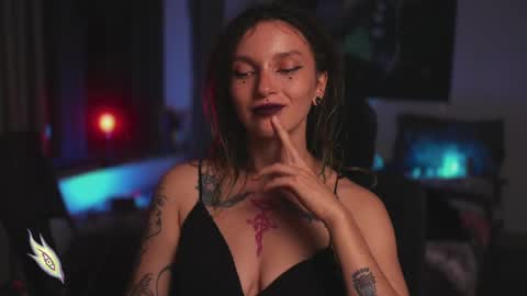 Snapshot of _alicemorrison_ chatting on 02.10.25 Alice Morrison Mistress Datura online show from 02.10.25