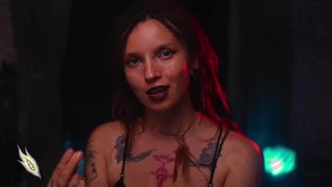 Snapshot of _alicemorrison_ chatting on 03.10.25 Alice Morrison Mistress Datura online show from 03.10.25