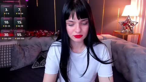 Snapshot of _allisson__ chatting on 12.13.24 Alison online show from 12.13.24
