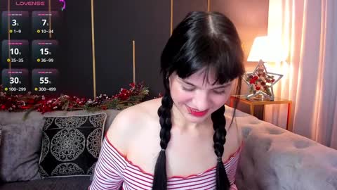Snapshot of _allisson__ chatting on 12.20.24 Alison online show from 12.20.24
