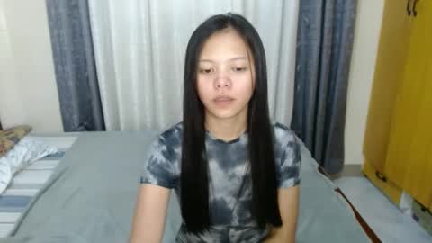 Snapshot of _amberxxx chatting on 02.28.25 Amber online show from 02.28.25
