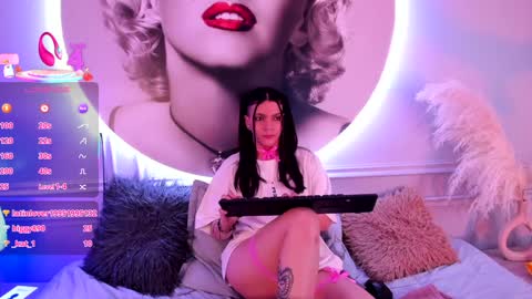 Amy  online show from 02.06.25