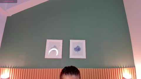 Ana Victoria online show from 02.10.25