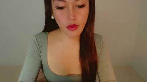 Snapshot of _angelari_ chatting on 04.09.26 Pearl online show from 04.09.26