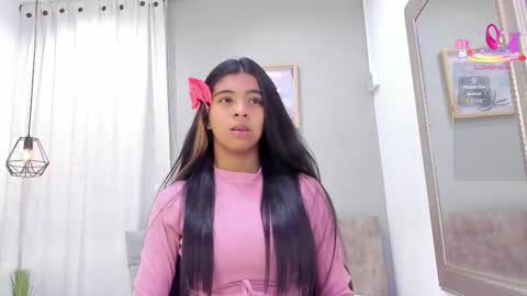 Snapshot of _anna_maria chatting on 10.15.25 online show from 10.15.25